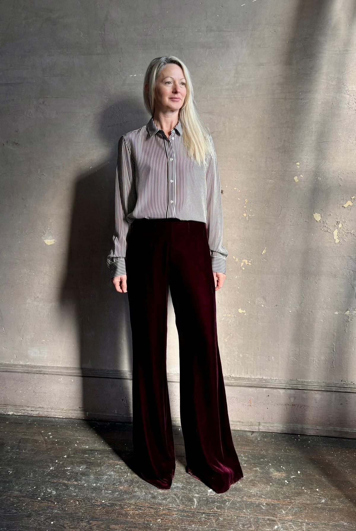 Forte_Forte Plain Velvet Flare Pants in Bordeaux viscose-silk velvet with a cupro lining and fluid flare leg. Made in Italy evening-ready