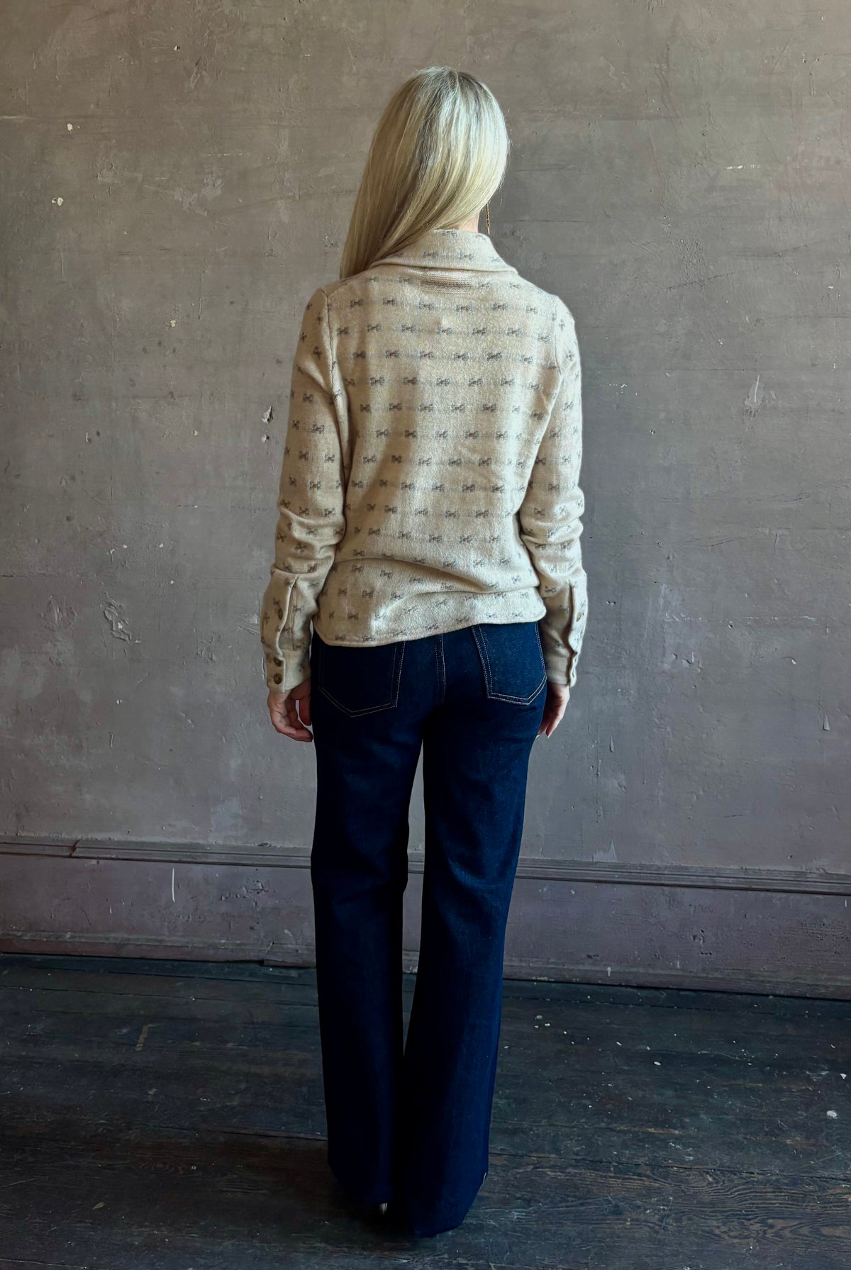 Mature woman wearing Guest in Residence Dylan Tweed Shirt in Sandstone Mongolian cashmere long sleeves with collar