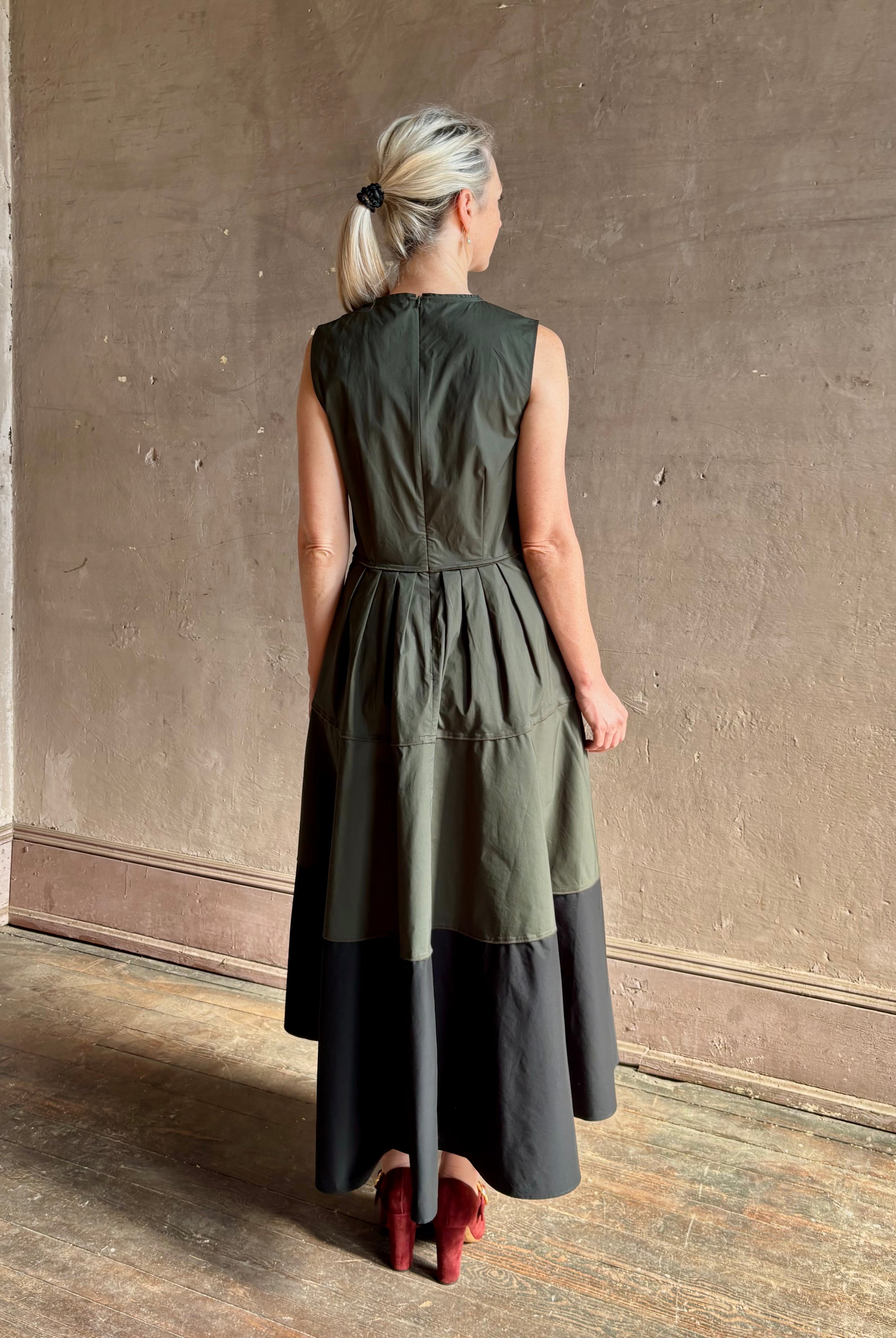 Proenza schouler maxi green cotton poplin dress fitted natural waist full skirt with wide black band at bottom
