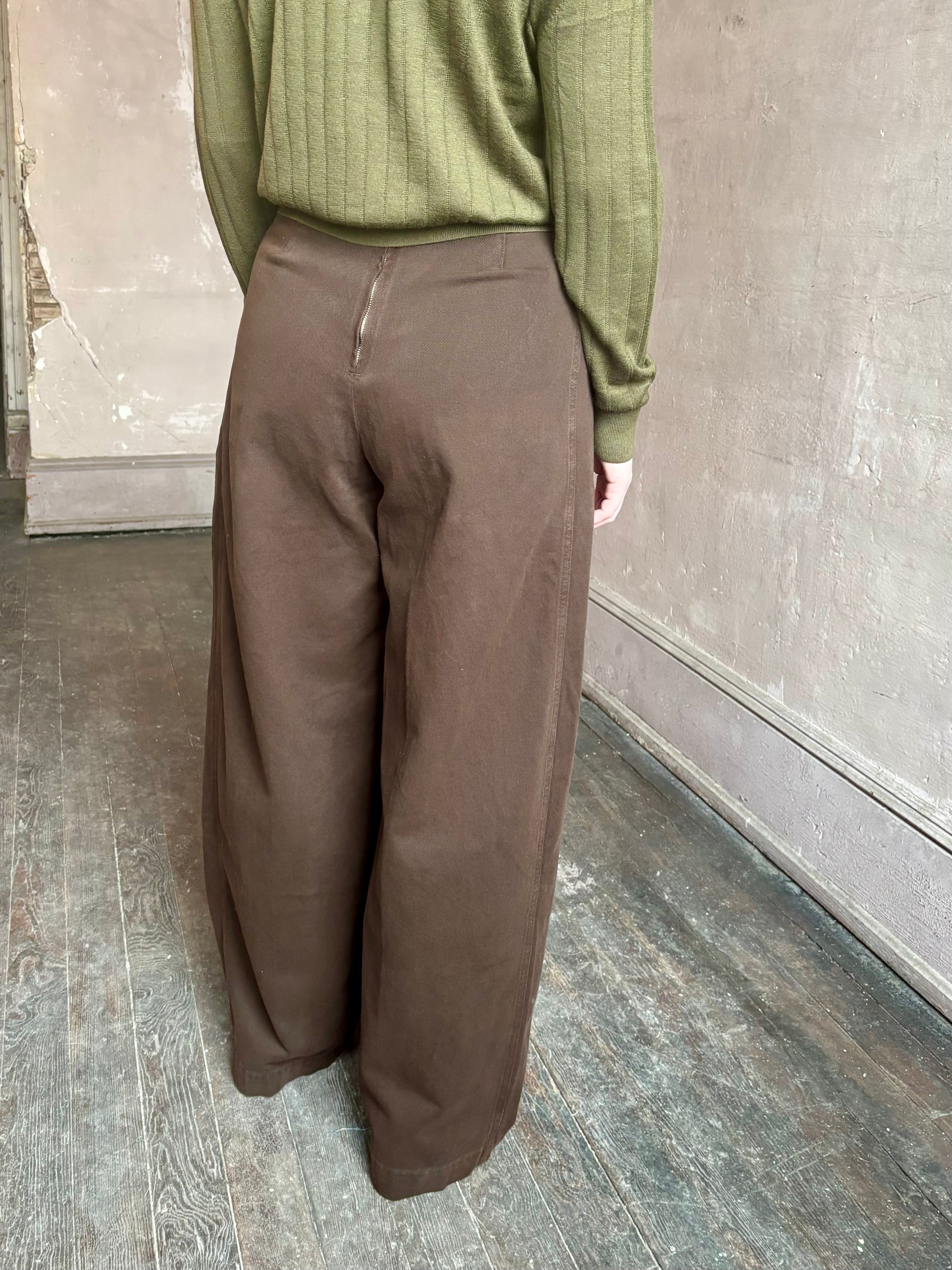Image of woman wearing Rachel Comey chocolate brown American made premium cotton Tany Pant
