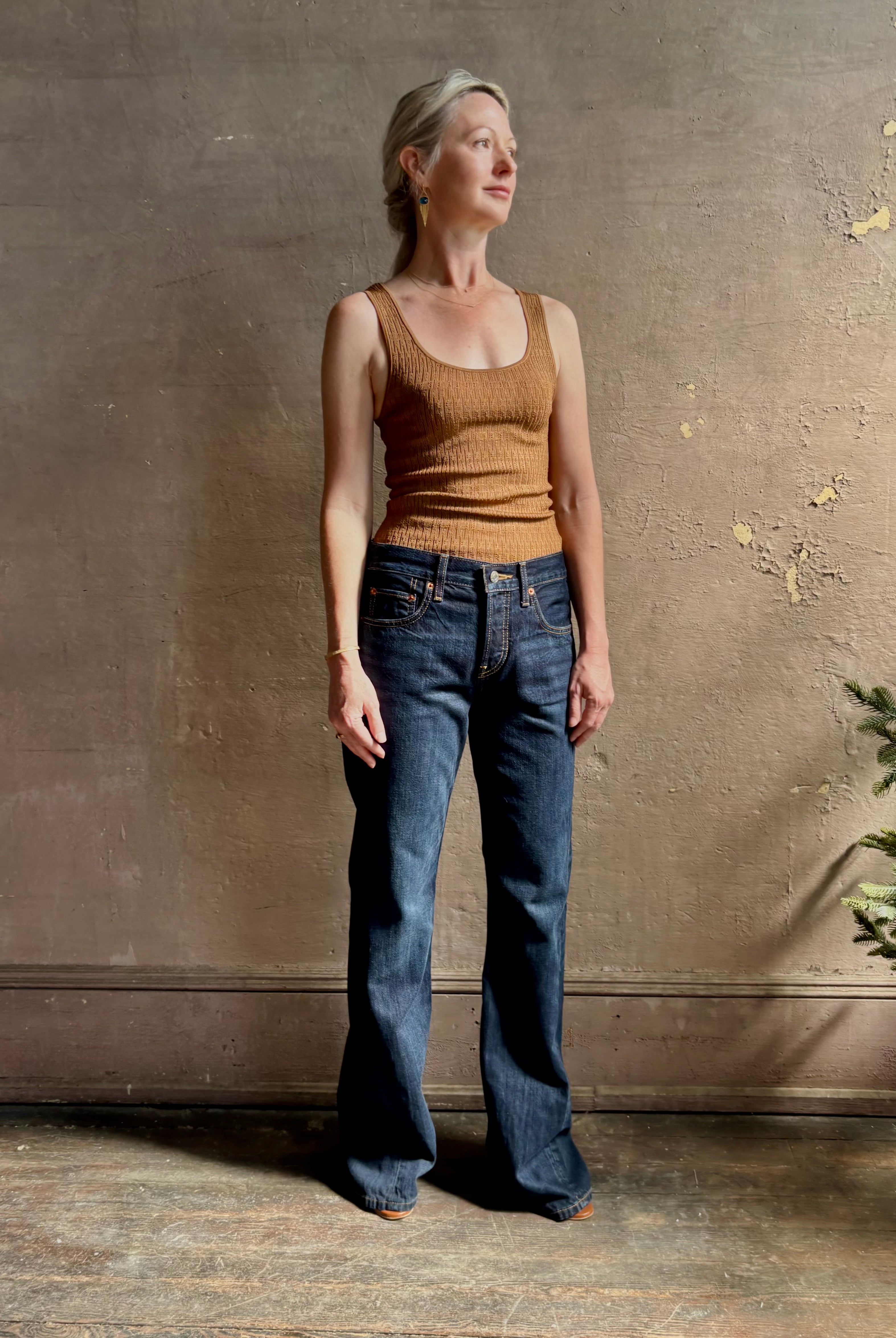 Re/Done Twisted Mid Rise Bootcut dark wash ridgid cotton Denim button fly long inseam
