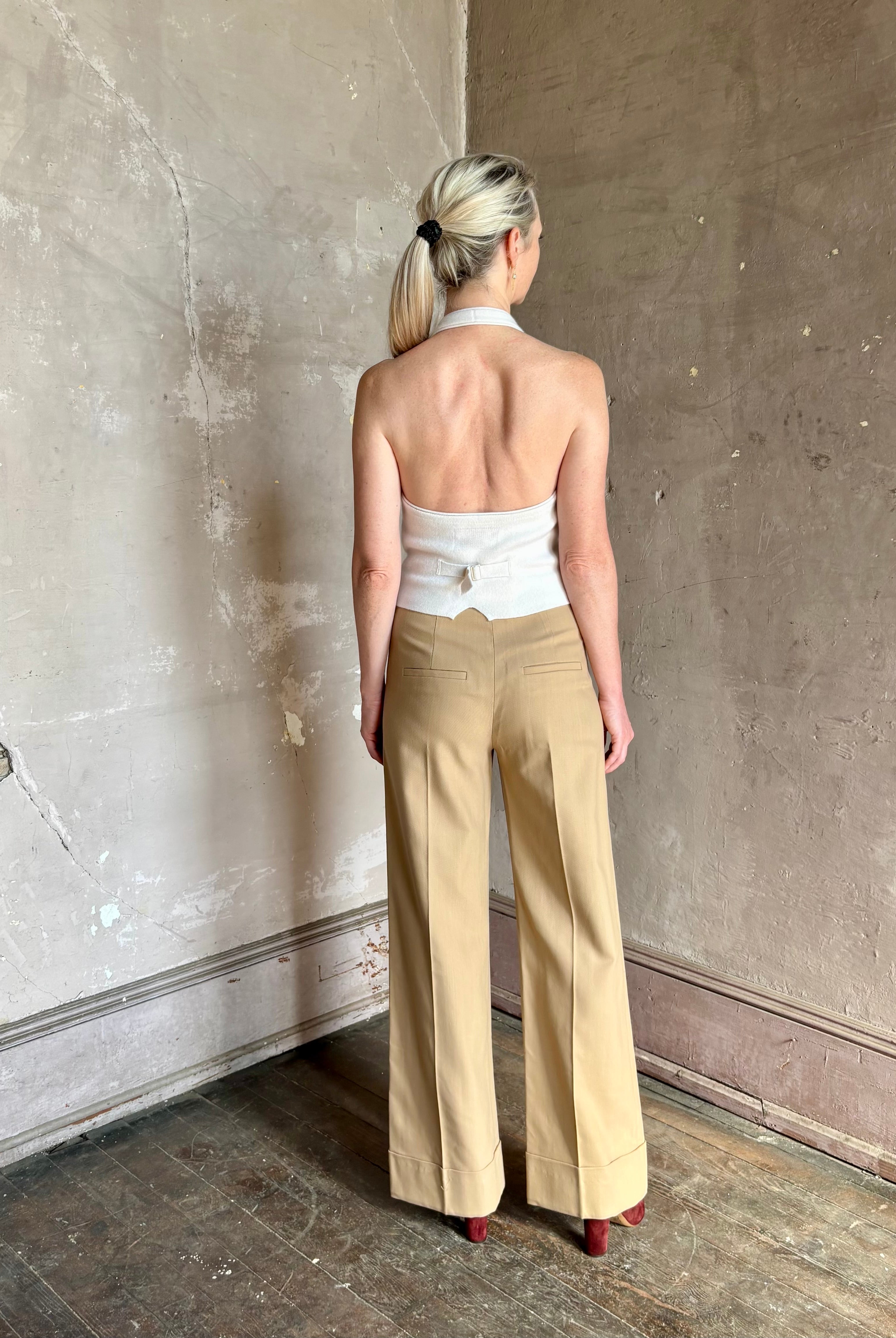 Veronica beard comfortable stretch Darell pant high-rise fitted waist wide leg cropped length cuffed hemline
