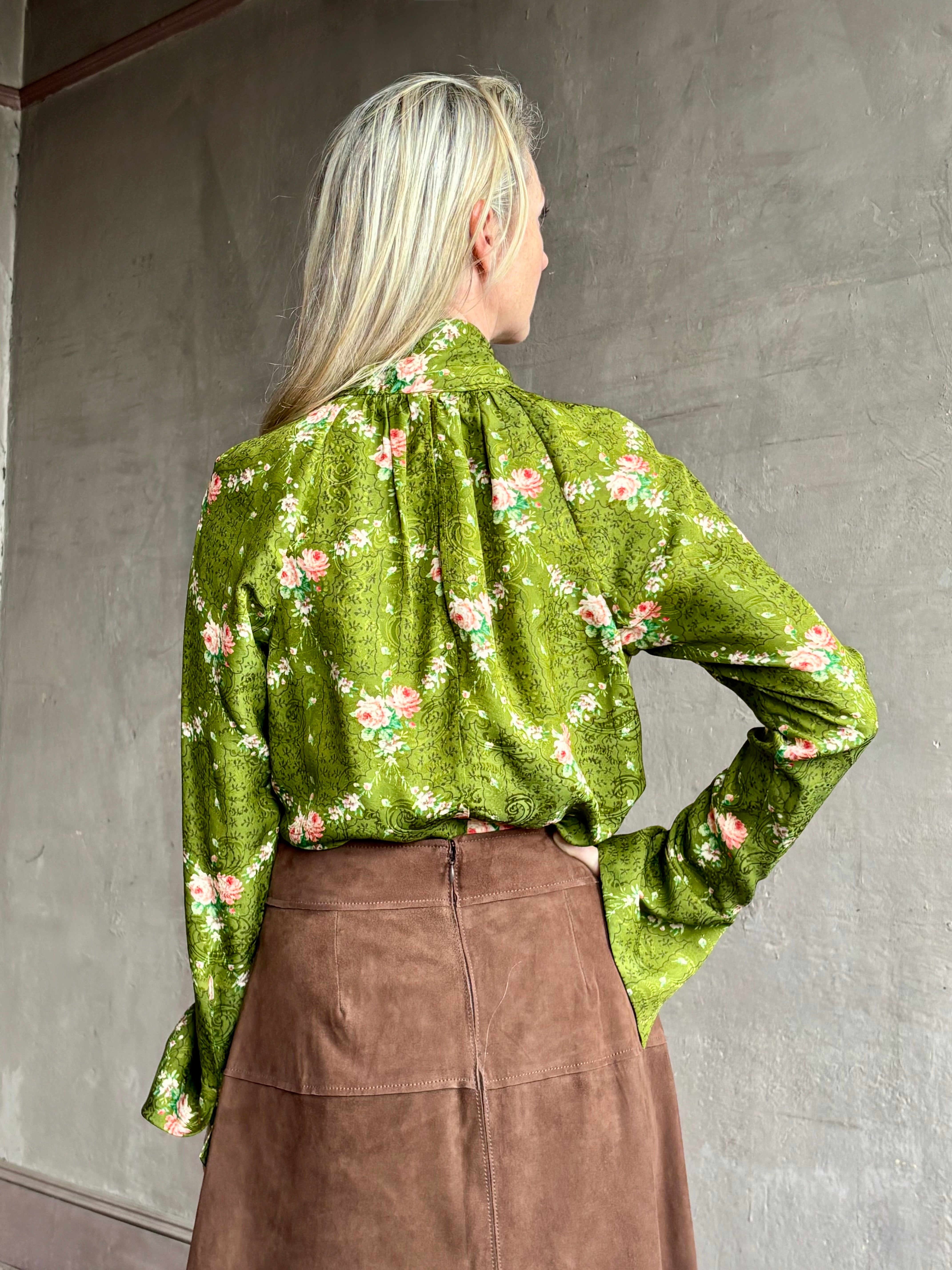 Image of woman wearing Cara Cara Sundance top in premium silk-viscose with keyhole neckline long sleeves and attached scarf